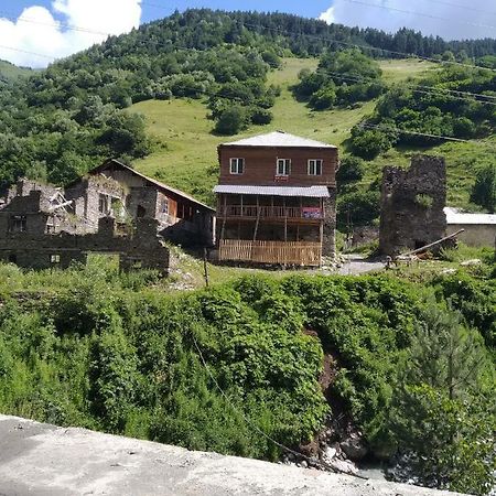 Raul Lushnu Darbaz Bed and Breakfast Μέστια Εξωτερικό φωτογραφία
