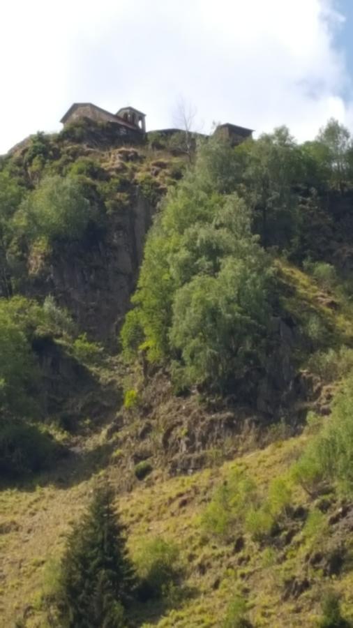 Raul Lushnu Darbaz Bed and Breakfast Μέστια Εξωτερικό φωτογραφία