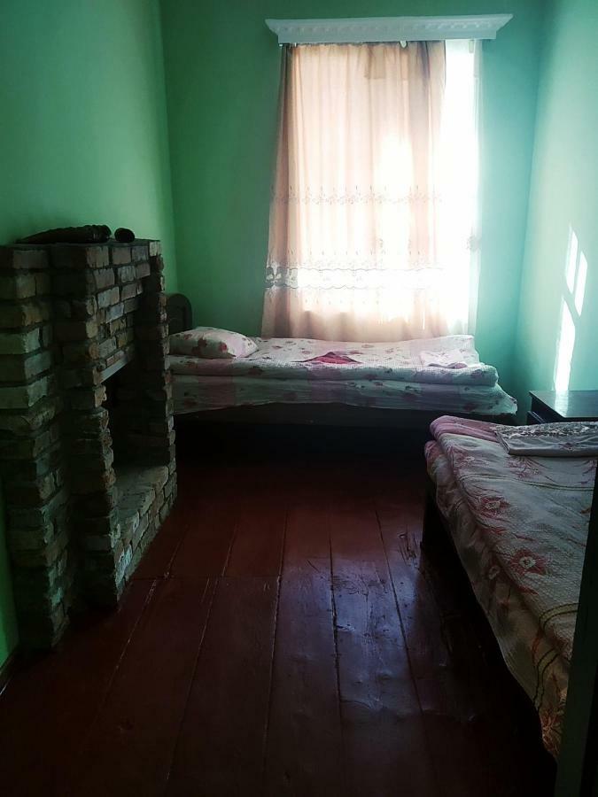Raul Lushnu Darbaz Bed and Breakfast Μέστια Εξωτερικό φωτογραφία